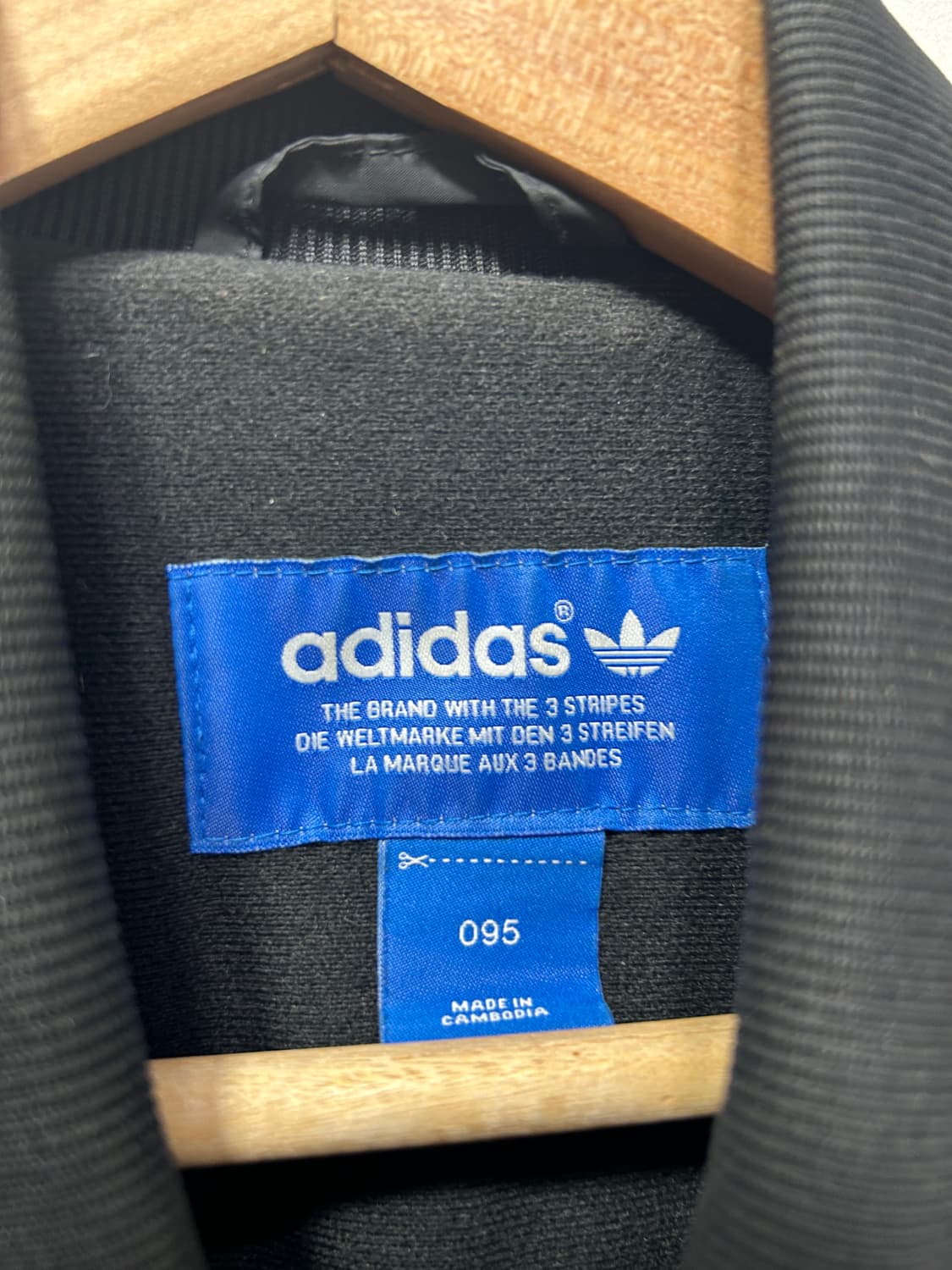 아디다스 블랙 경량 퀄팅 자켓 집업 M  상품이미지4