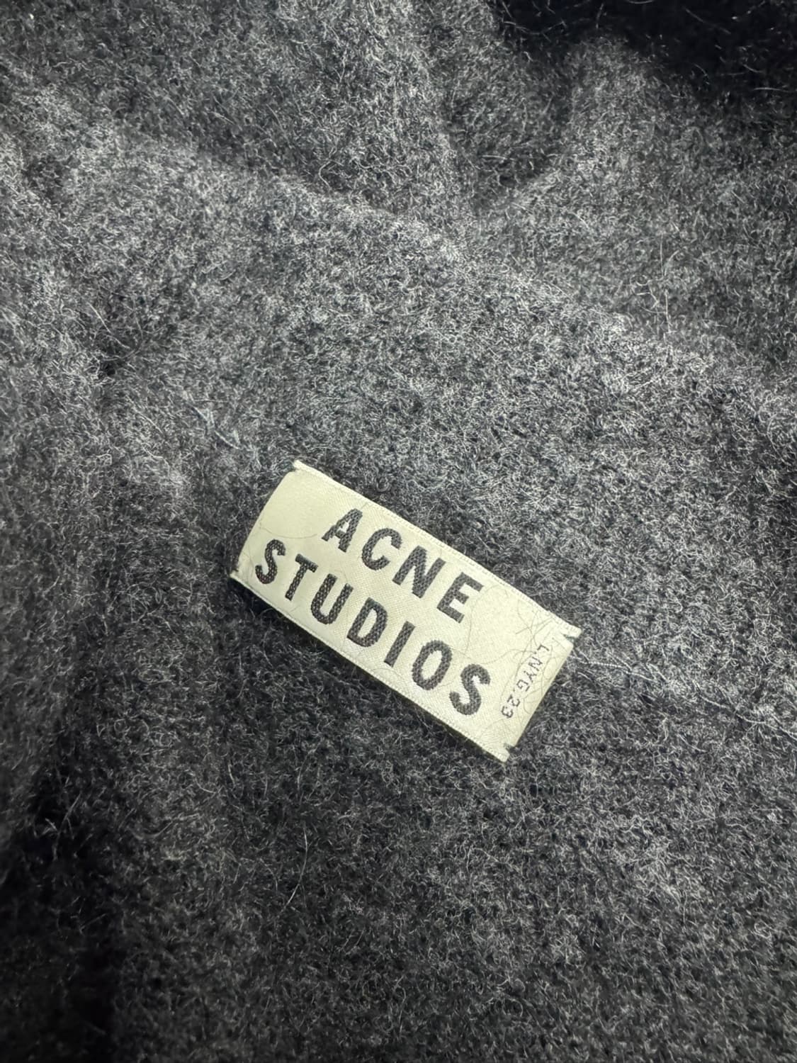 아크네스튜디오  상품이미지3