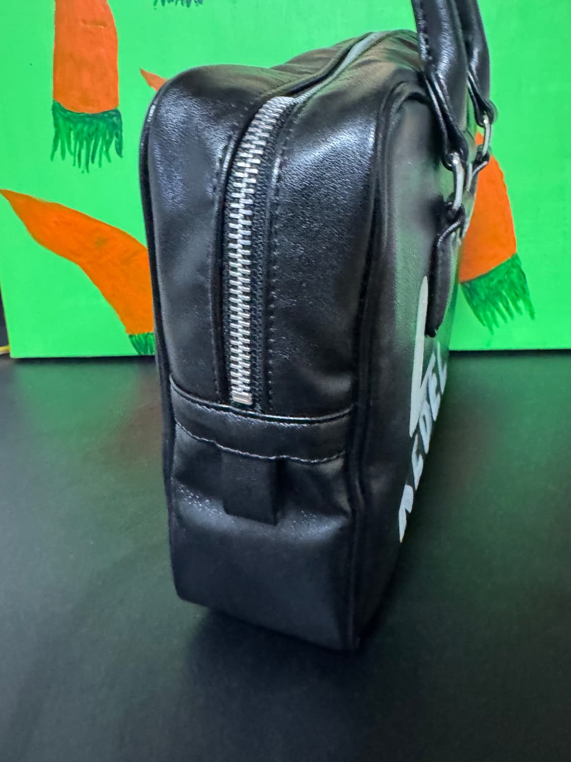 꼼데가르송 걸 페인트 백 블랙 상품이미지4