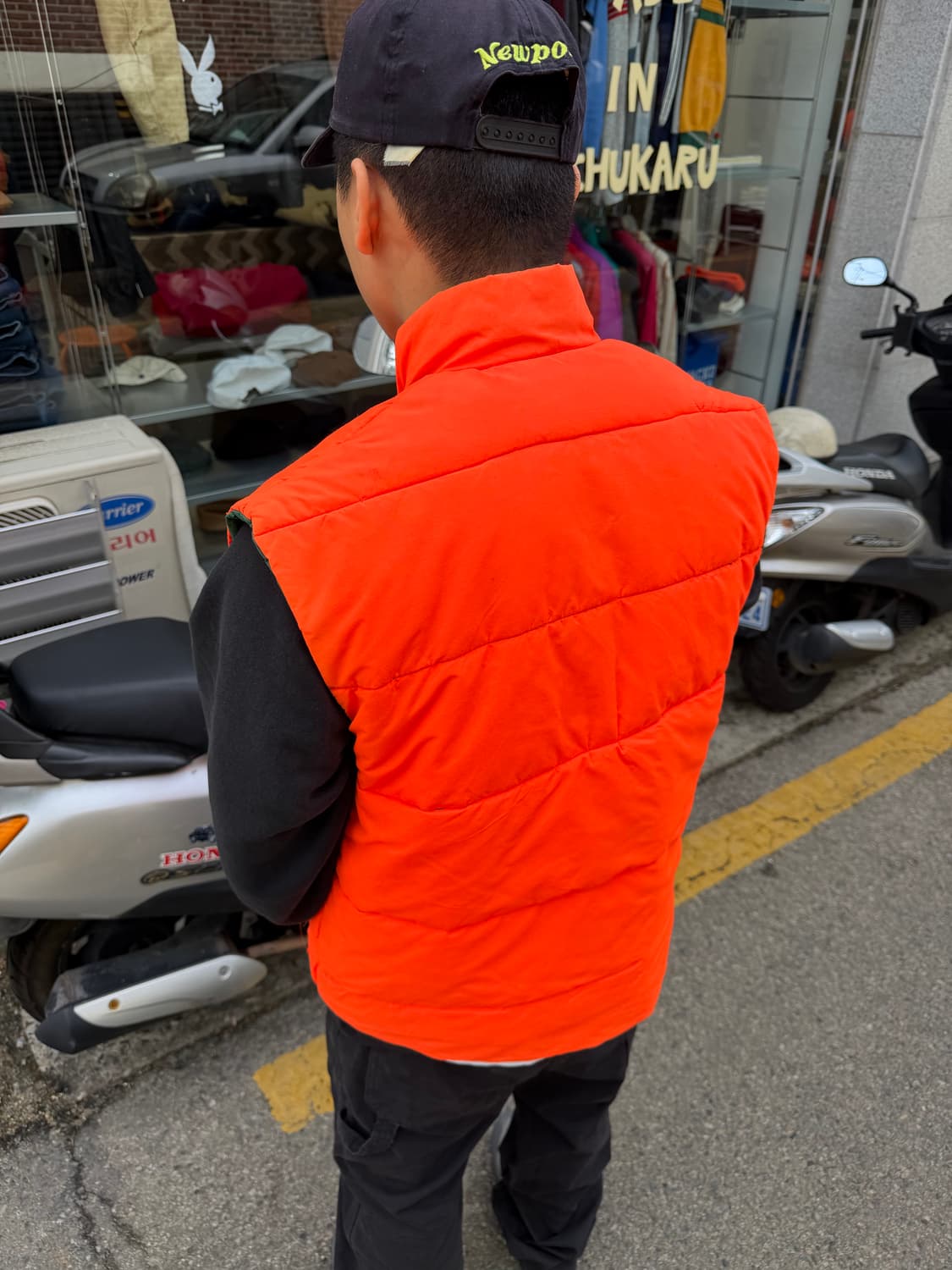 A frost line down vest 상품이미지8
