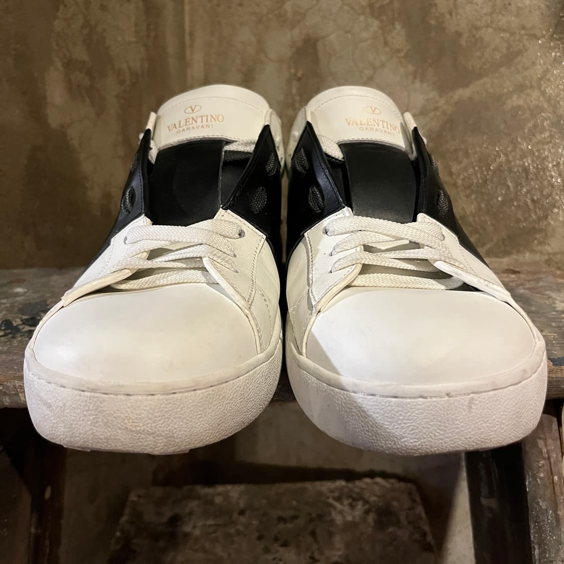 발렌티노 락스터드 스니커즈 상품이미지2