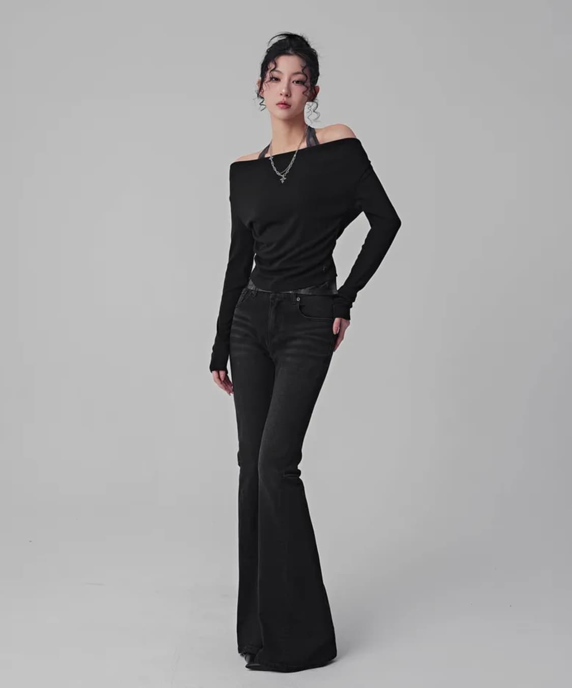 어반드레스)
클라라 드레이프 티 블랙 S 상품이미지2