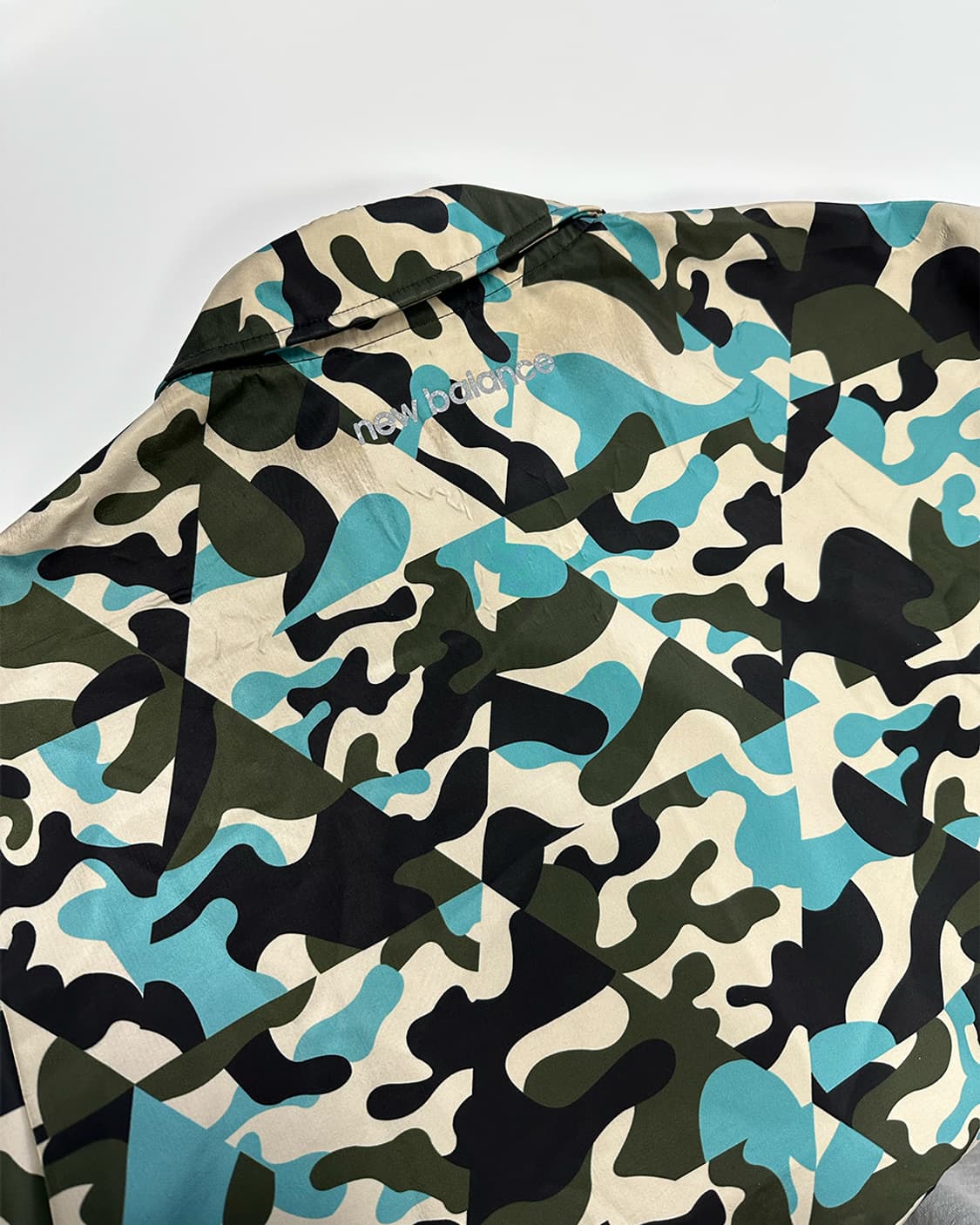 뉴발란스 블루카모 스키 코치자켓 상품이미지5