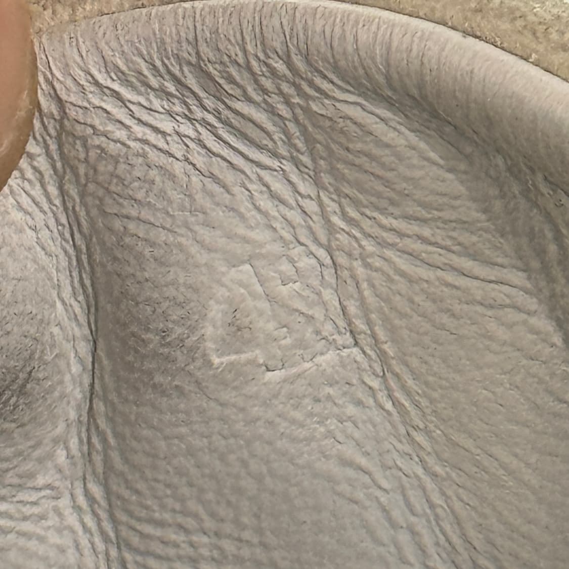 [새상품급/42] 에르메스 바운싱 스니커즈 카프스킨 스웨이드 블랙 화이트 상품이미지7