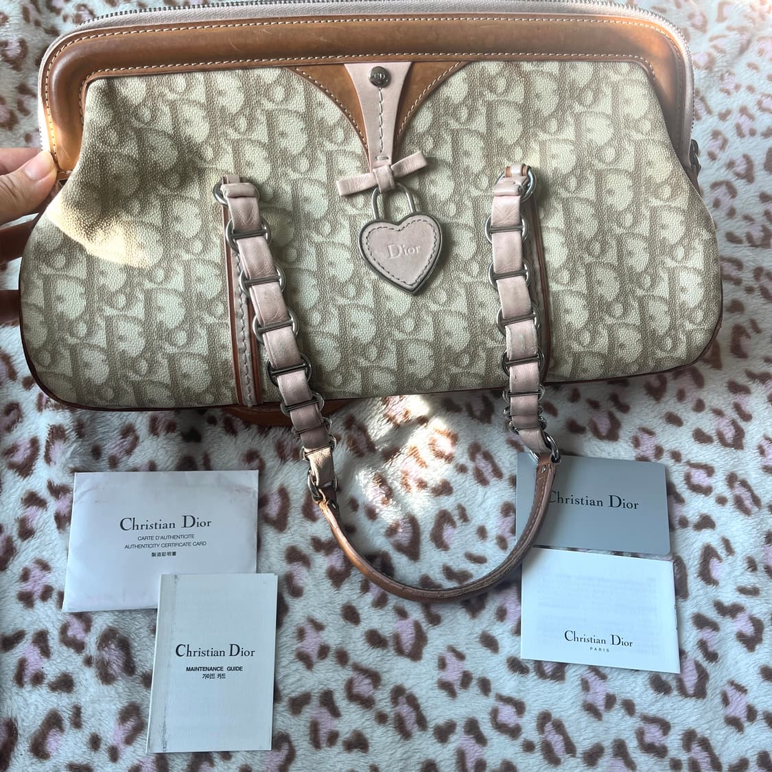 정품 디올 로맨틱 오블리크 핑크브라운 라떼갸루 숄더백 자물쇠 dior 상품이미지1