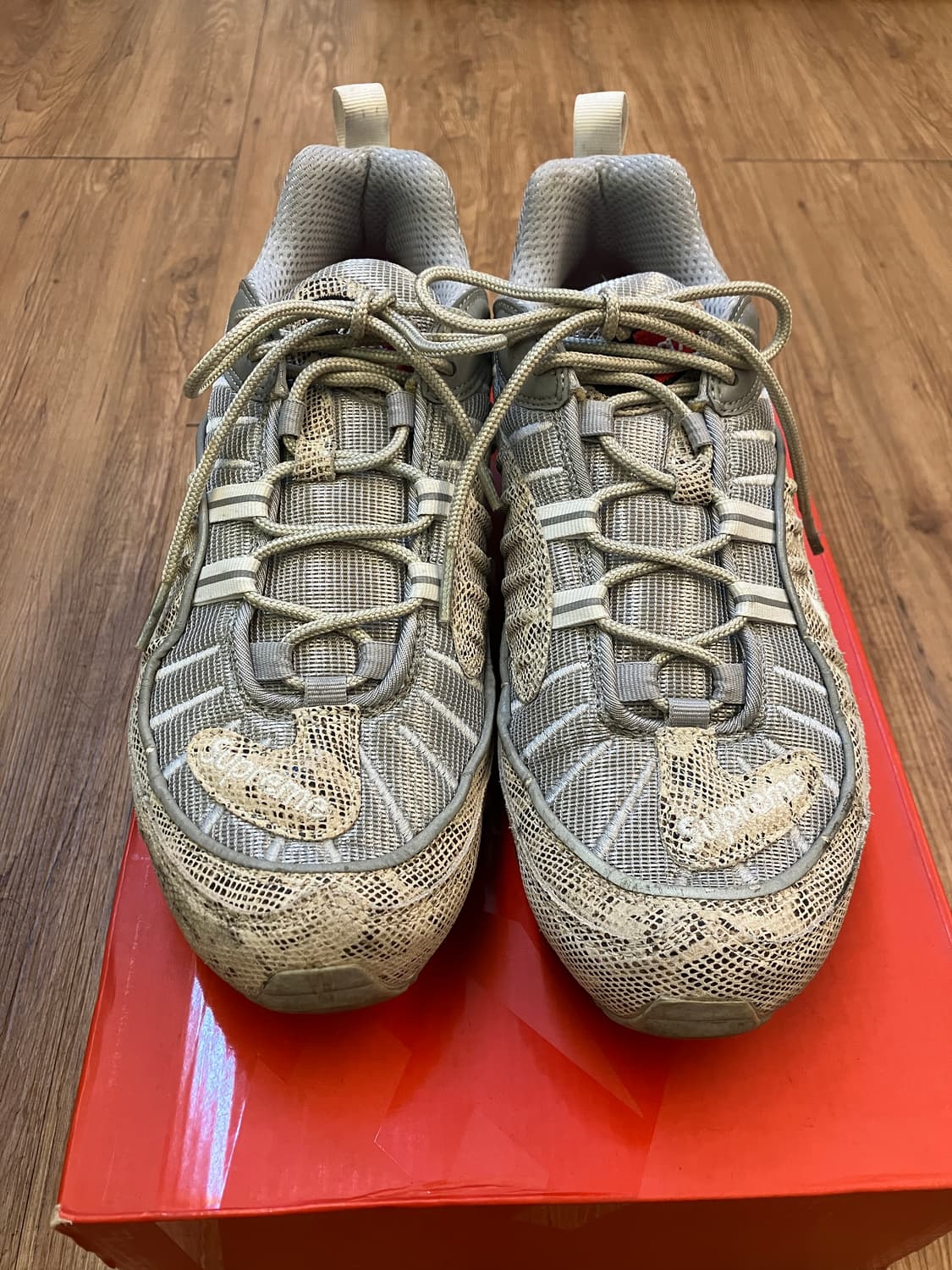 슈프림 나이키 에어맥스 98 뱀피  상품이미지2