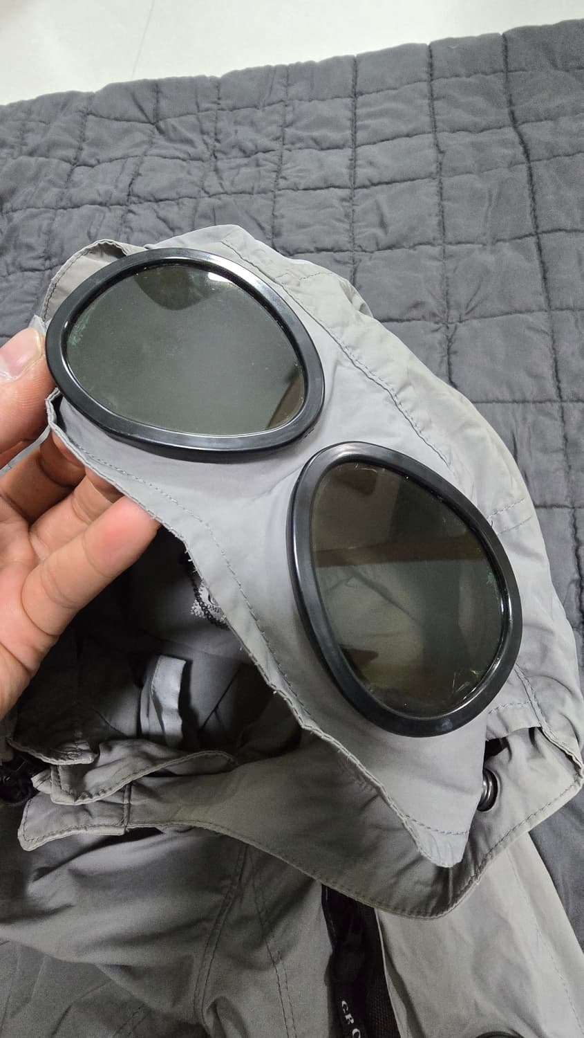 정품 cp컴퍼니 고글 후드 와펜 렌즈 그레이 바람막이 상품이미지7