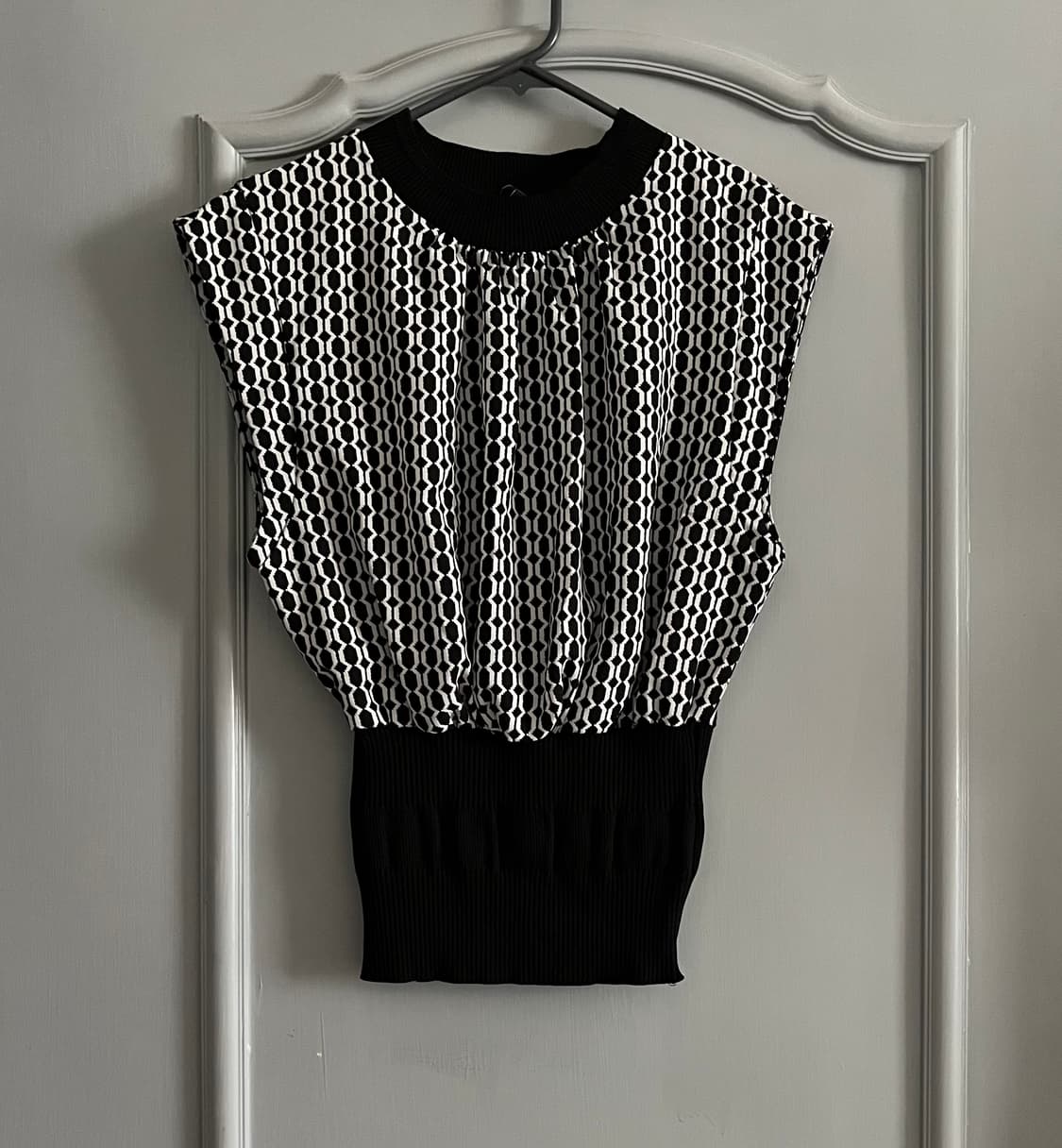 에고이스트 니트 베스트 55사이즈 상품이미지1