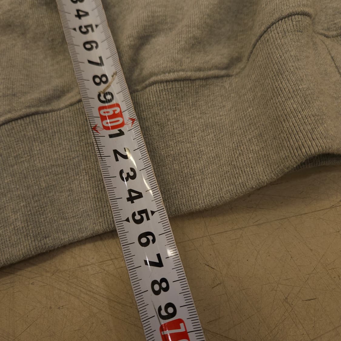 헤브어굿타임 빅로고 그레이 맨투맨 상품이미지4