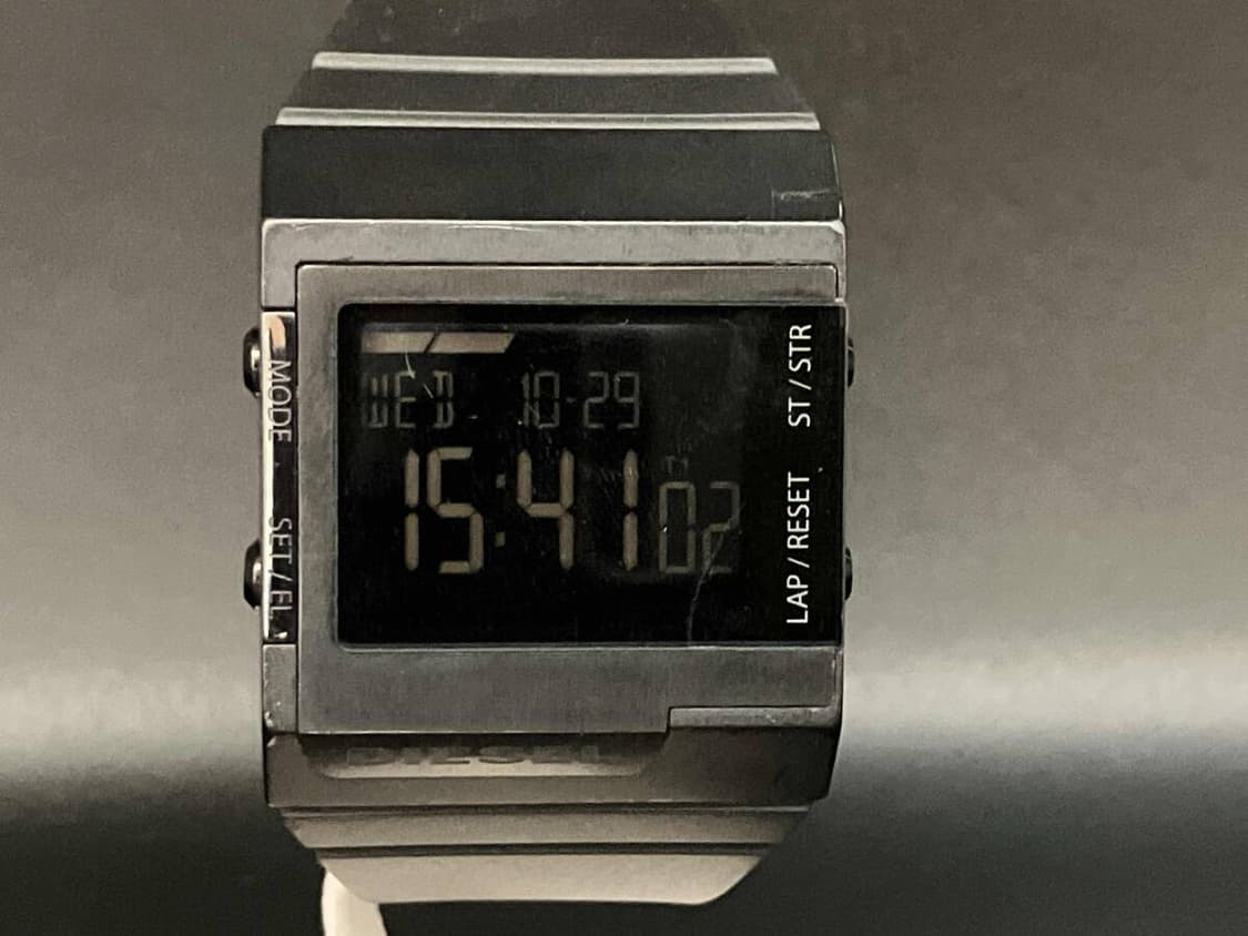 디젤 DZ-7150 방수 디지털손목시계 상품이미지1