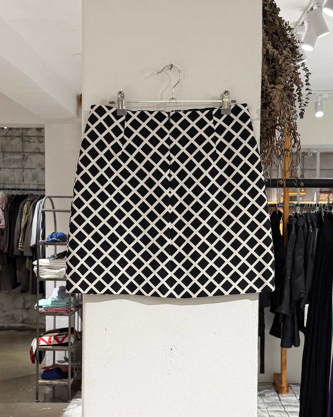 잔프랑코 페레 블랙 라티스 패턴 A라인 미니스커트 상품이미지4