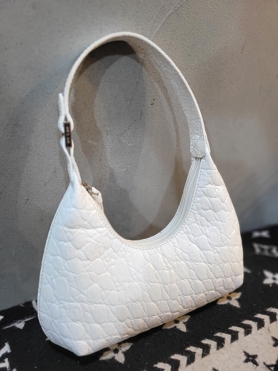 정품 BY FAR (바이파) 베이비  미니  엠마백  상품이미지2