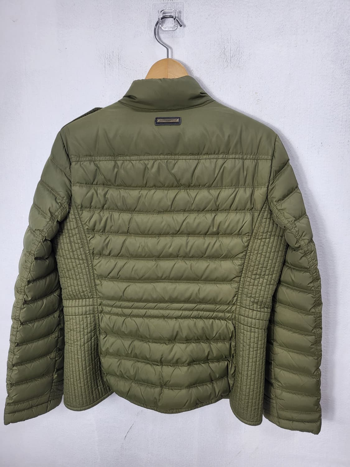 버버리 클래식 경량구스패딩 카키 90 S 상품이미지5