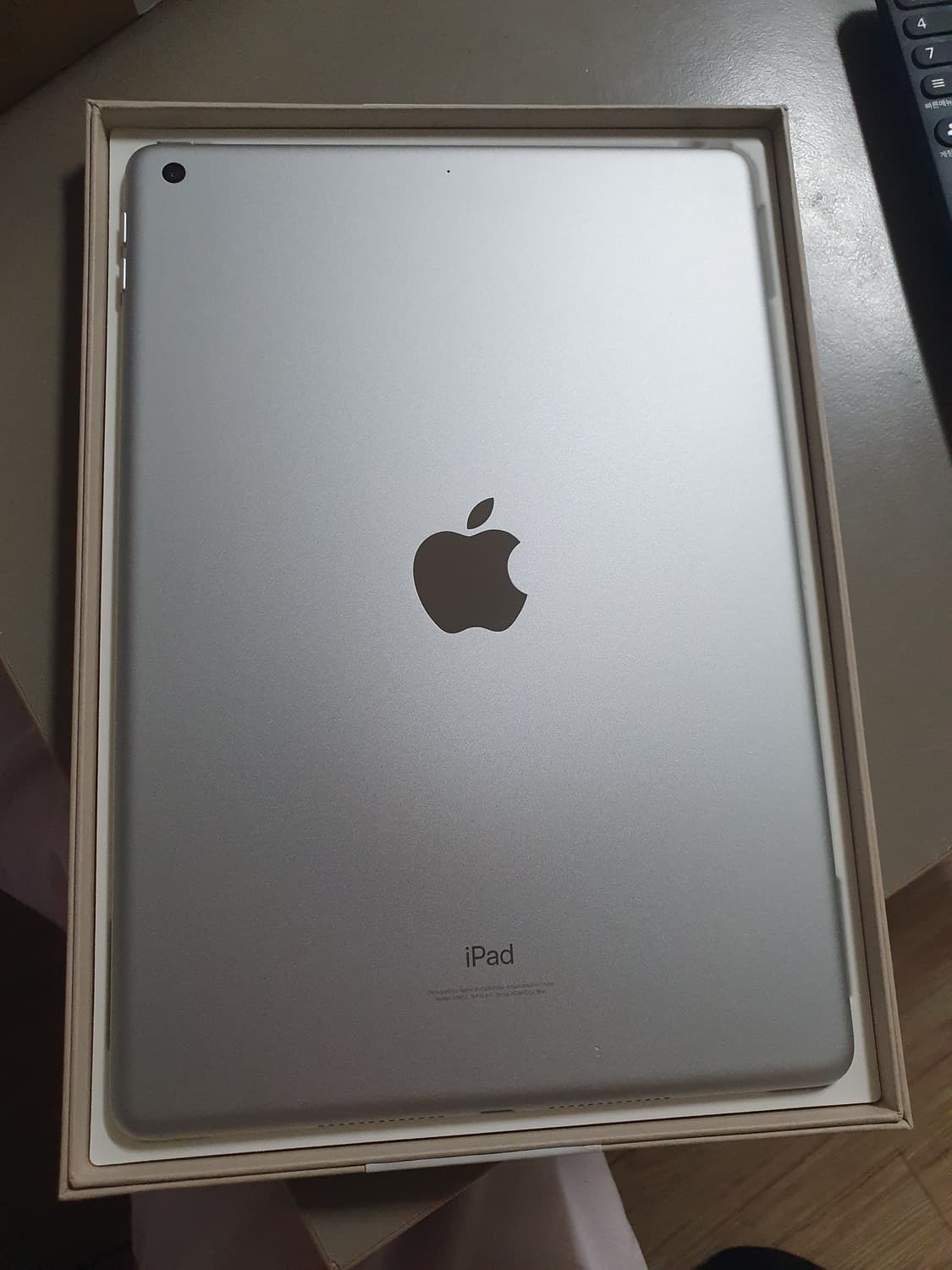 리퍼)아이페드9세대256GB + 애플펜슬 상품이미지1