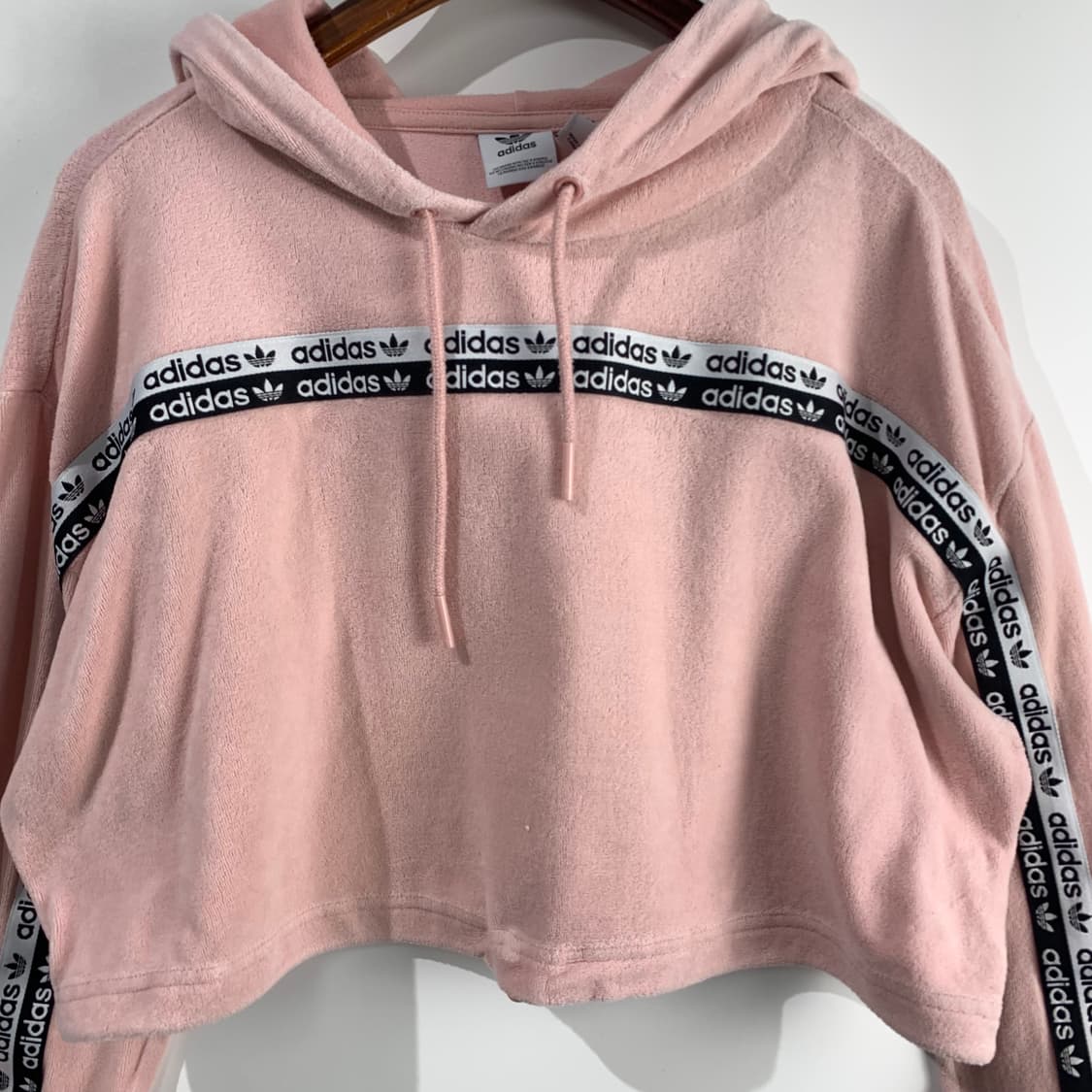 아디다스 딸기우유 플리스 크롭 후드티 상품이미지4