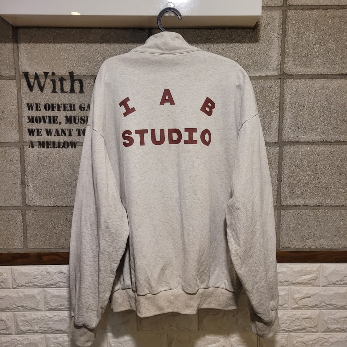 아이앱 스튜디오 하프집업 XL 상품이미지4