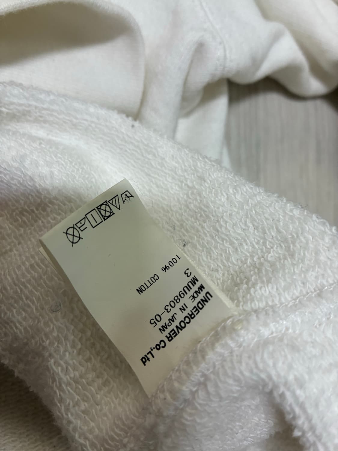 Undercover mad angel 맨투맨 상품이미지5