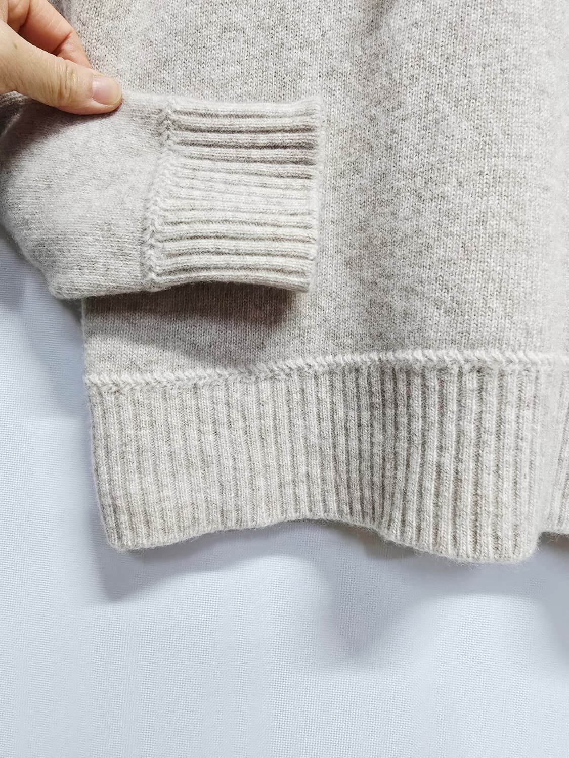 지컷 베이지 니트 후드티 모혼방 상품이미지3