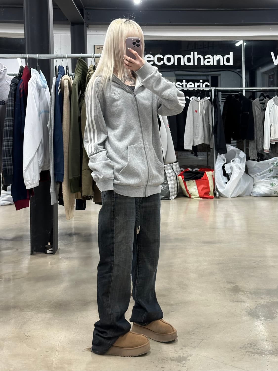 아디다스 에센셜 플러스 루즈 핏 3-스트라이프 프렌치 테리 전장 지퍼 상품이미지3