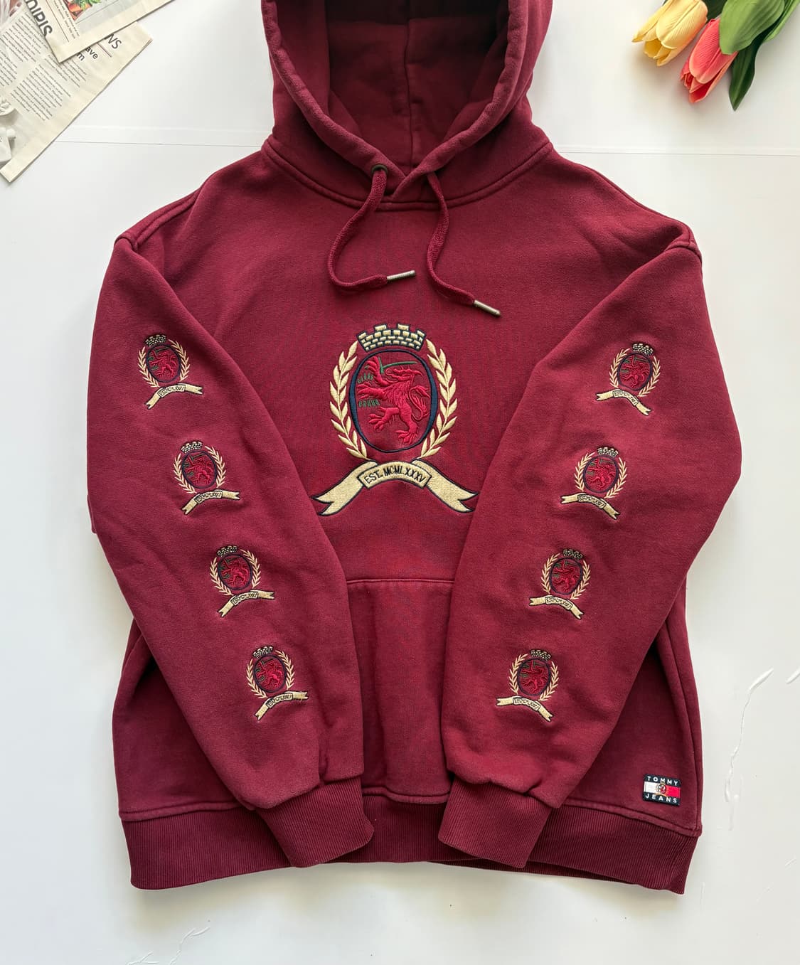 타미 진스 크레스트 오버핏 후드티 상품이미지4