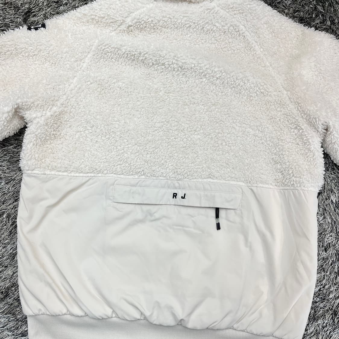 코오롱스포츠 BT21 RJ 후리스 (S) 상품이미지4