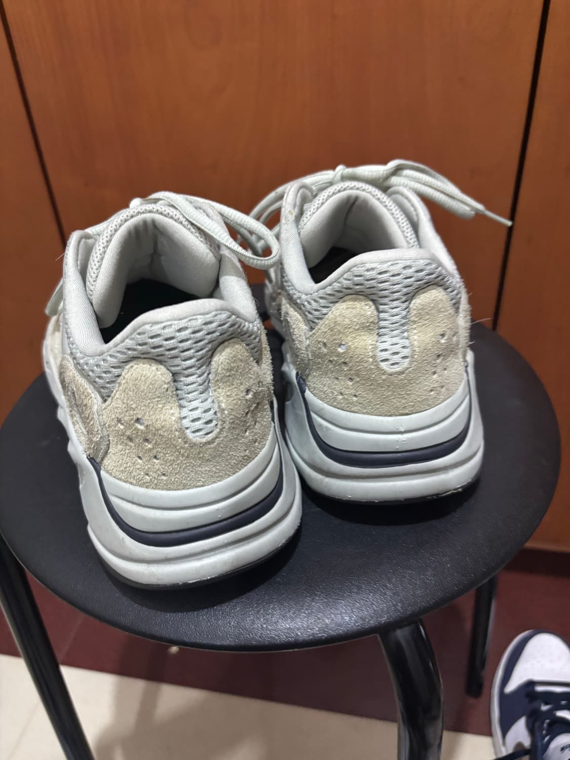 아디다스 이지 솔트 235 상품이미지2