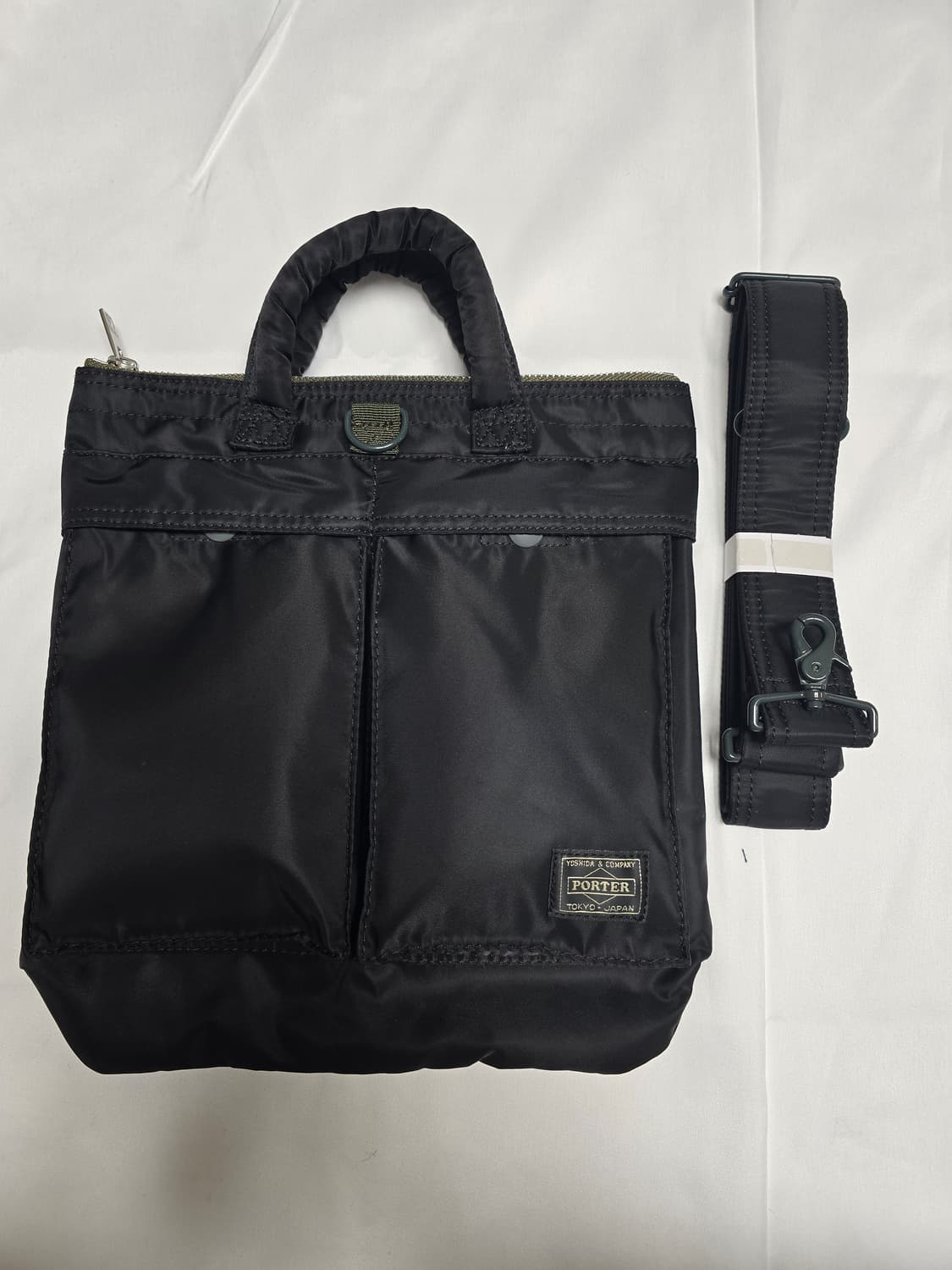 포터 헬멧백 스몰 블랙 상품이미지1