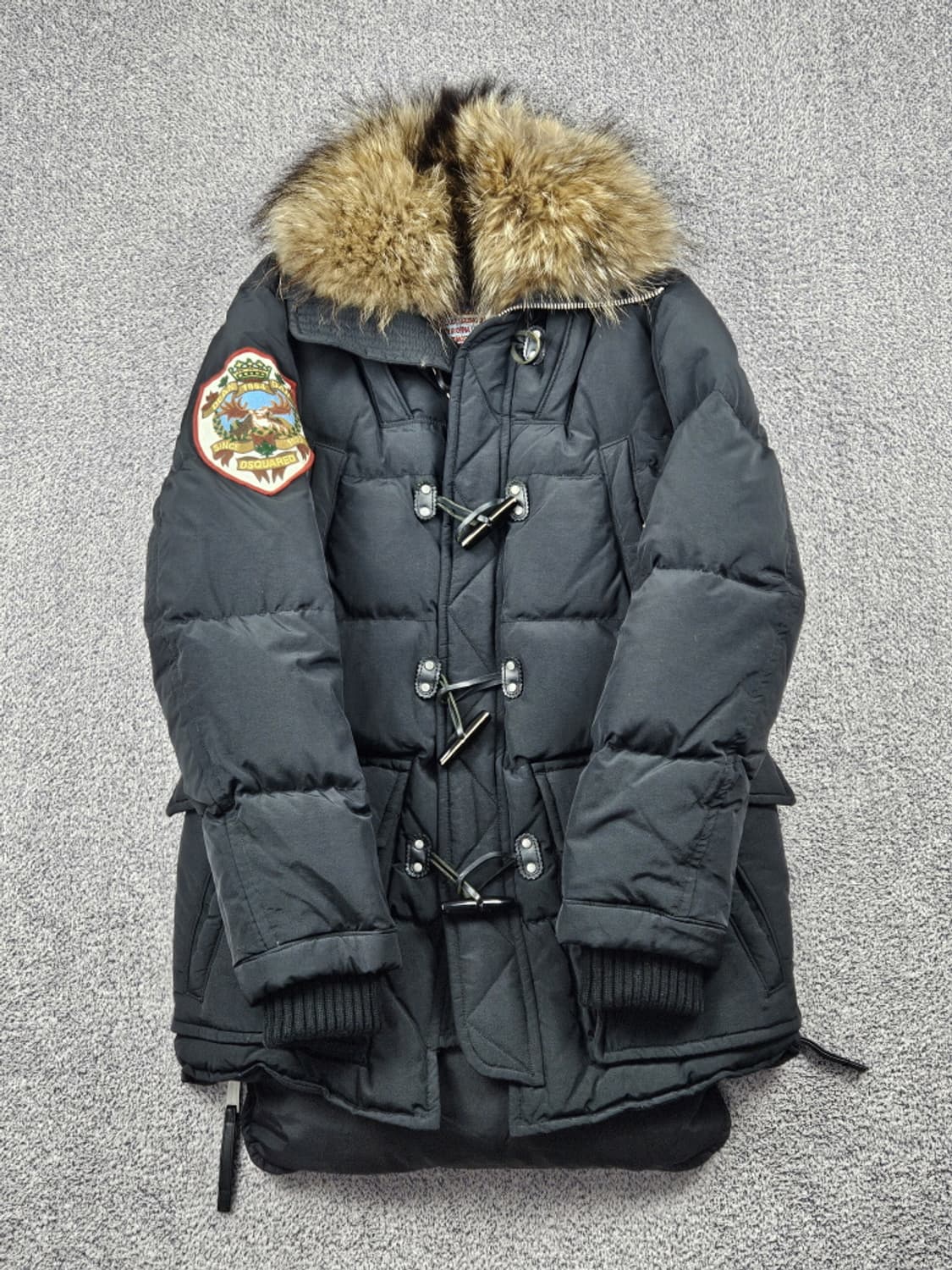 디스퀘어드 라쿤 퍼 가드 다운 패딩 자켓 ( 46 ) / 10204 상품이미지2