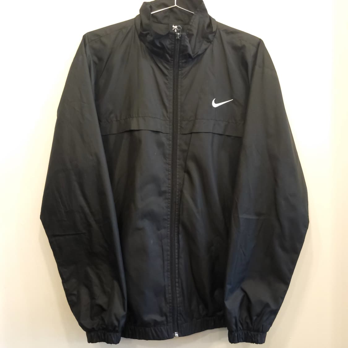 나이키 트랙 자수 로고 바람막이 상품이미지2