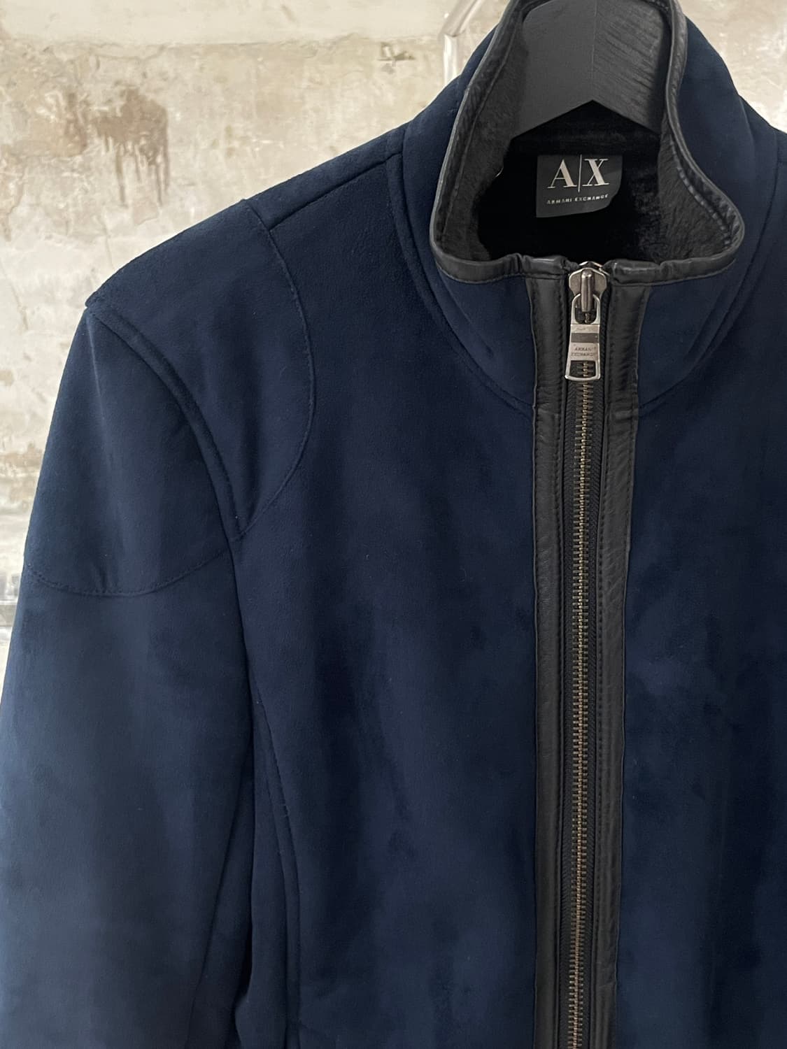 아르마니 익스체인지 미드나잇 블루 투 웨이 스웨이드 레더 자켓 상품이미지2