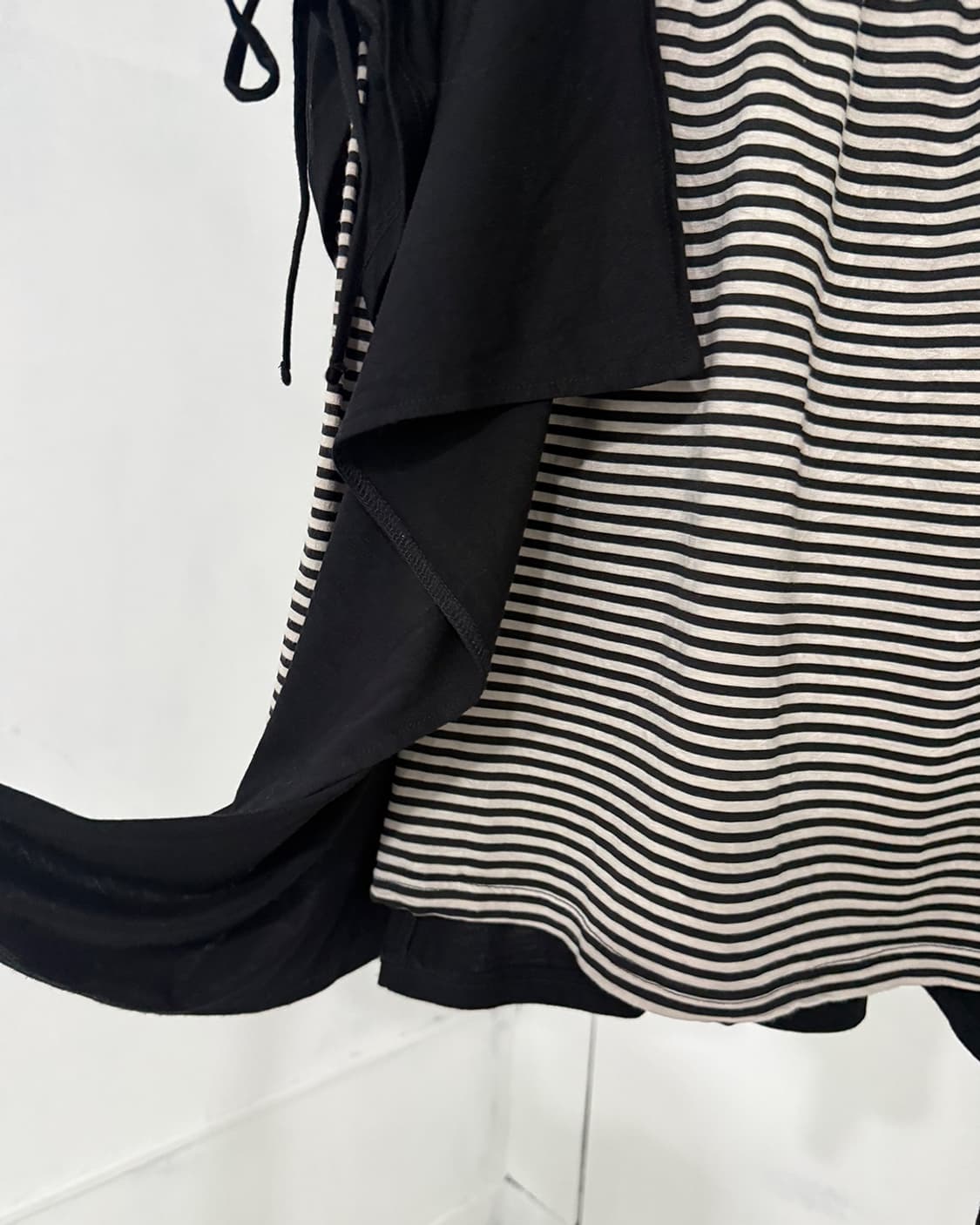 Black Vest-Layered Striped Long Sleeve 상품이미지8