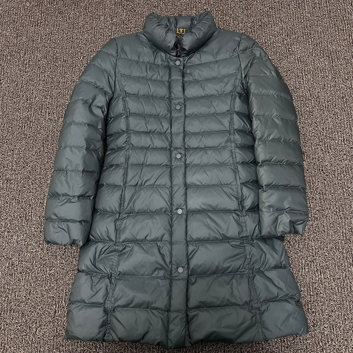 BCBG 비씨비지 여성 구스다운 롱패딩 카키 85(XS) 상품이미지1