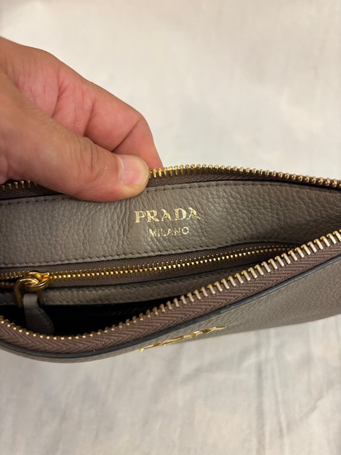 프라다 비텔로 다이노 크로스백 가방 상품이미지8