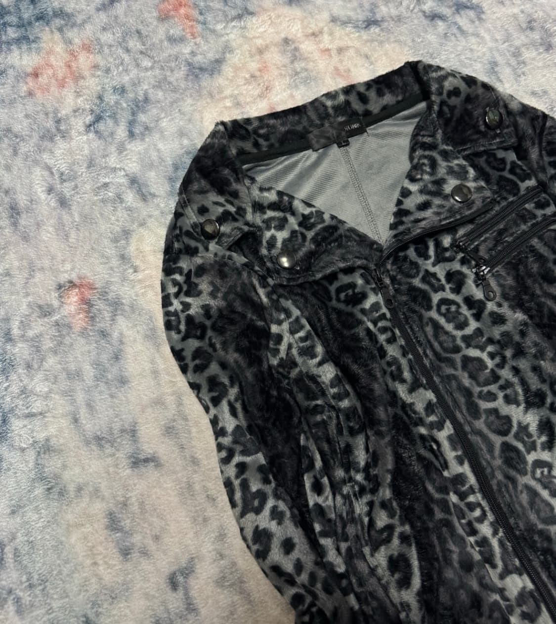 Rubik snow leopard velour fur rider jack 상품이미지3