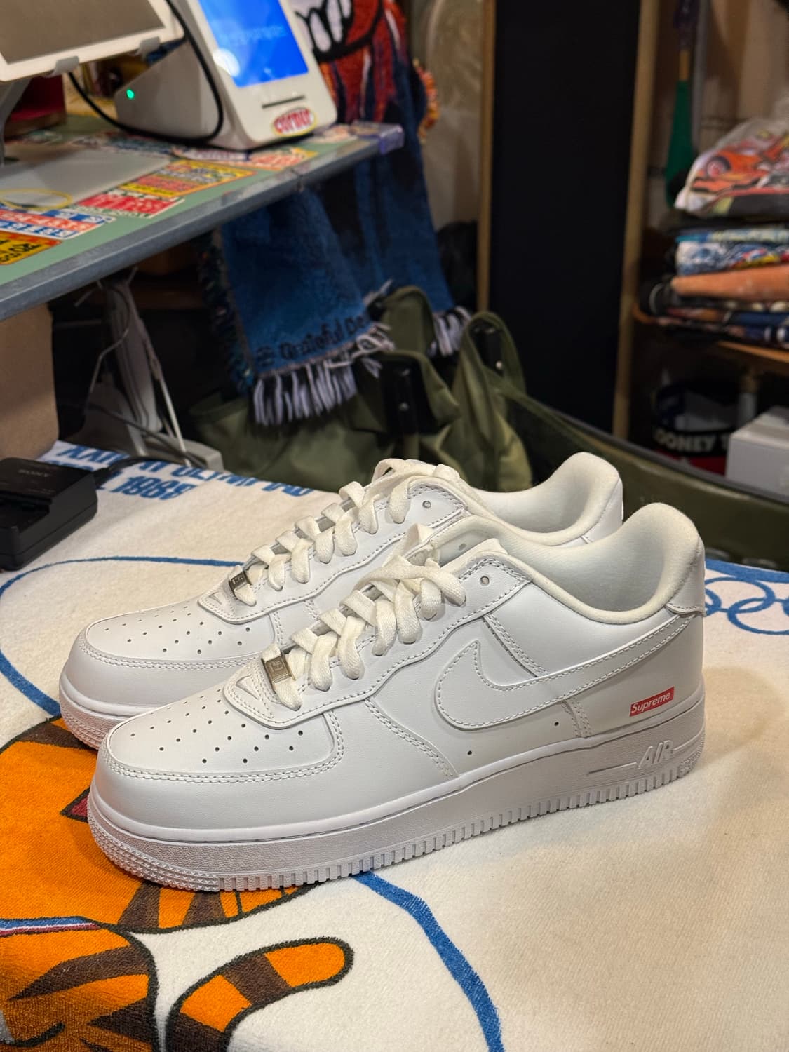 슈프림X나이키 에어포스 (270) 상품이미지1