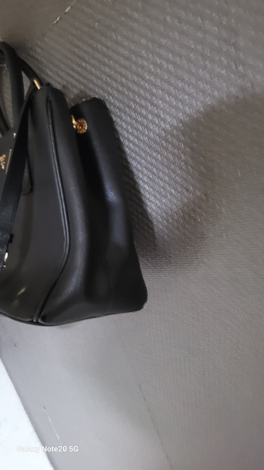 프라다 사피아노 크로스백 상품이미지4