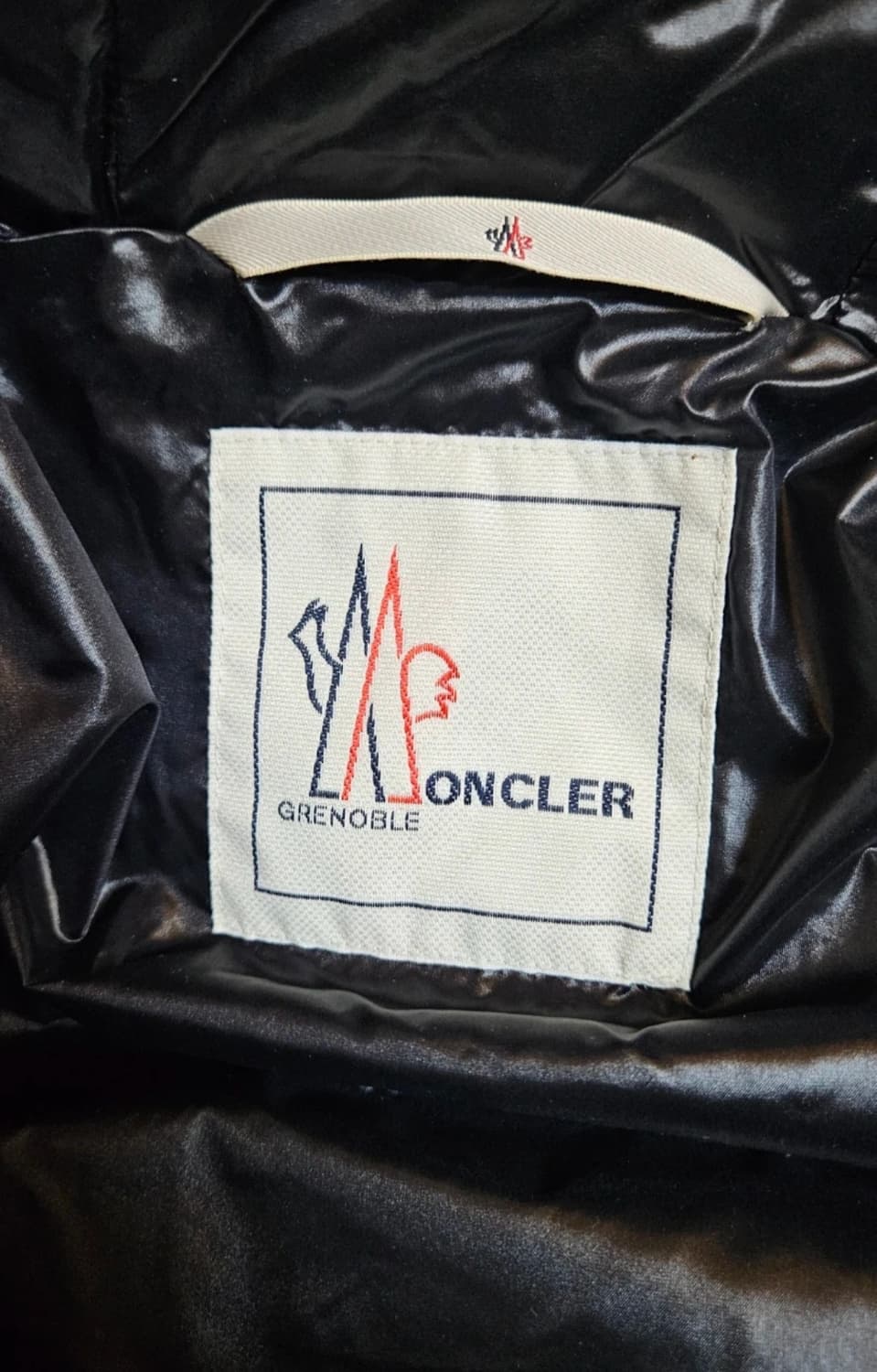 몽클레어 그레노블 카키 구스다운(4)
 상품이미지3