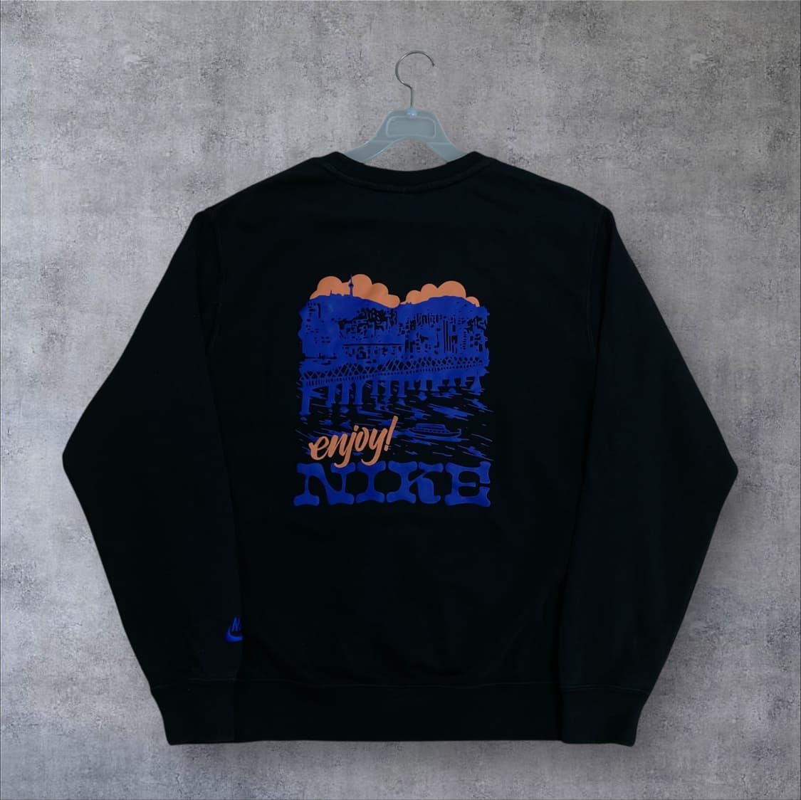 나이키 프린팅 빅로고 블랙 맨투맨 상품이미지1