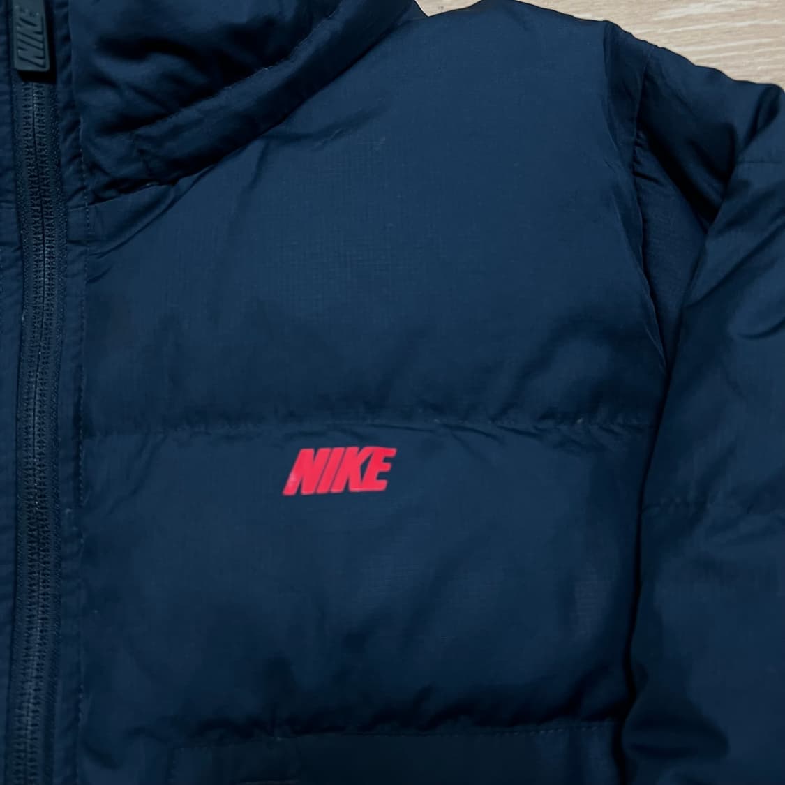 나이키 덕다운 스펠로고 스탠드넥 패딩 점퍼 [네이비] M/95 상품이미지4