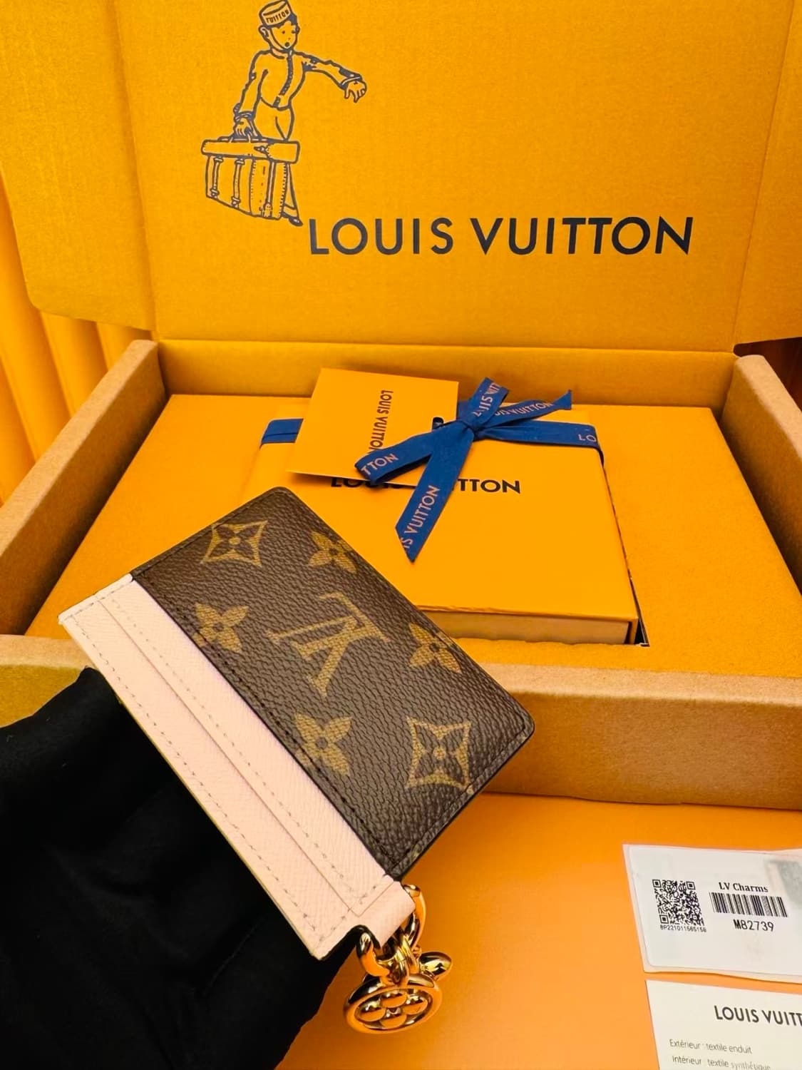 루이비통 LV 참 카드 홀더 모노그램 로즈 발레린 핑크 상품이미지5