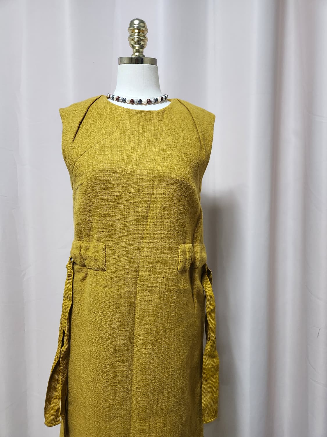 앤디앤뎁겨자색 리본 포인트 민소매 원피스 상품이미지3