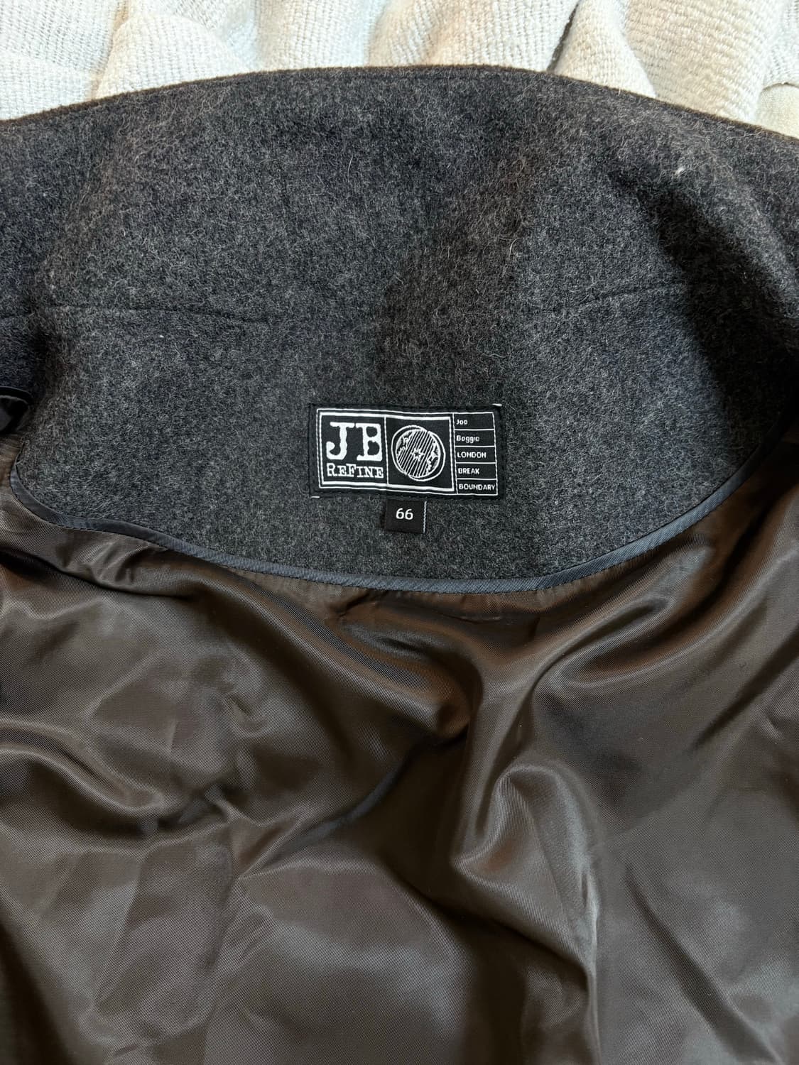 JB리파인 하이넥 자켓 새제품 (정가78만원,택잇음, 착샷o) 상품이미지4