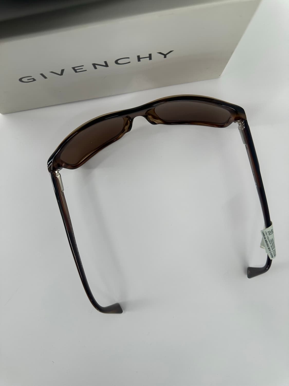 [새상품 무료배송] 정품 지방시 Made in Italy 선글라스 상품이미지6