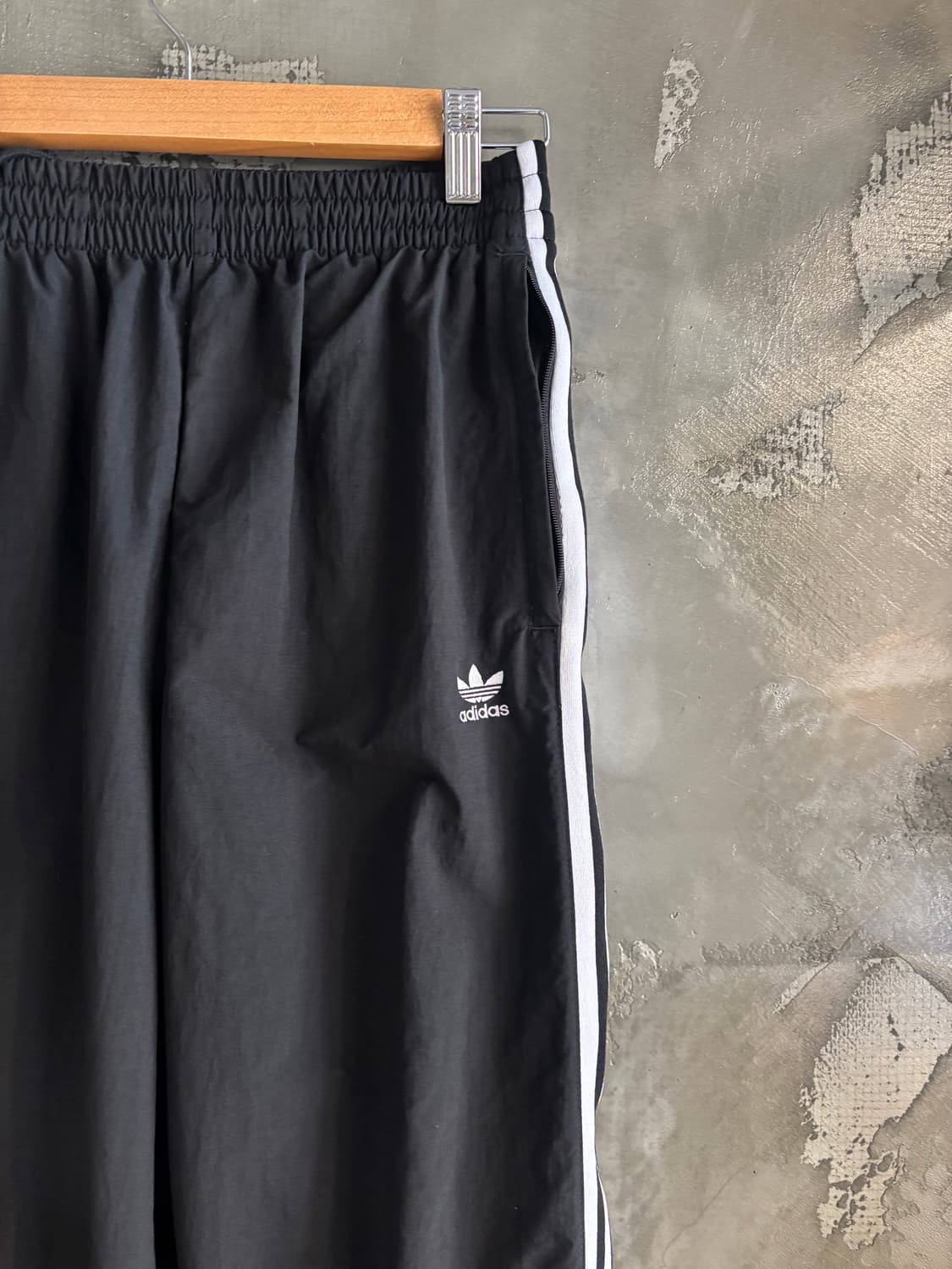 아디다스 블랙 트레이닝 팬츠S 상품이미지2