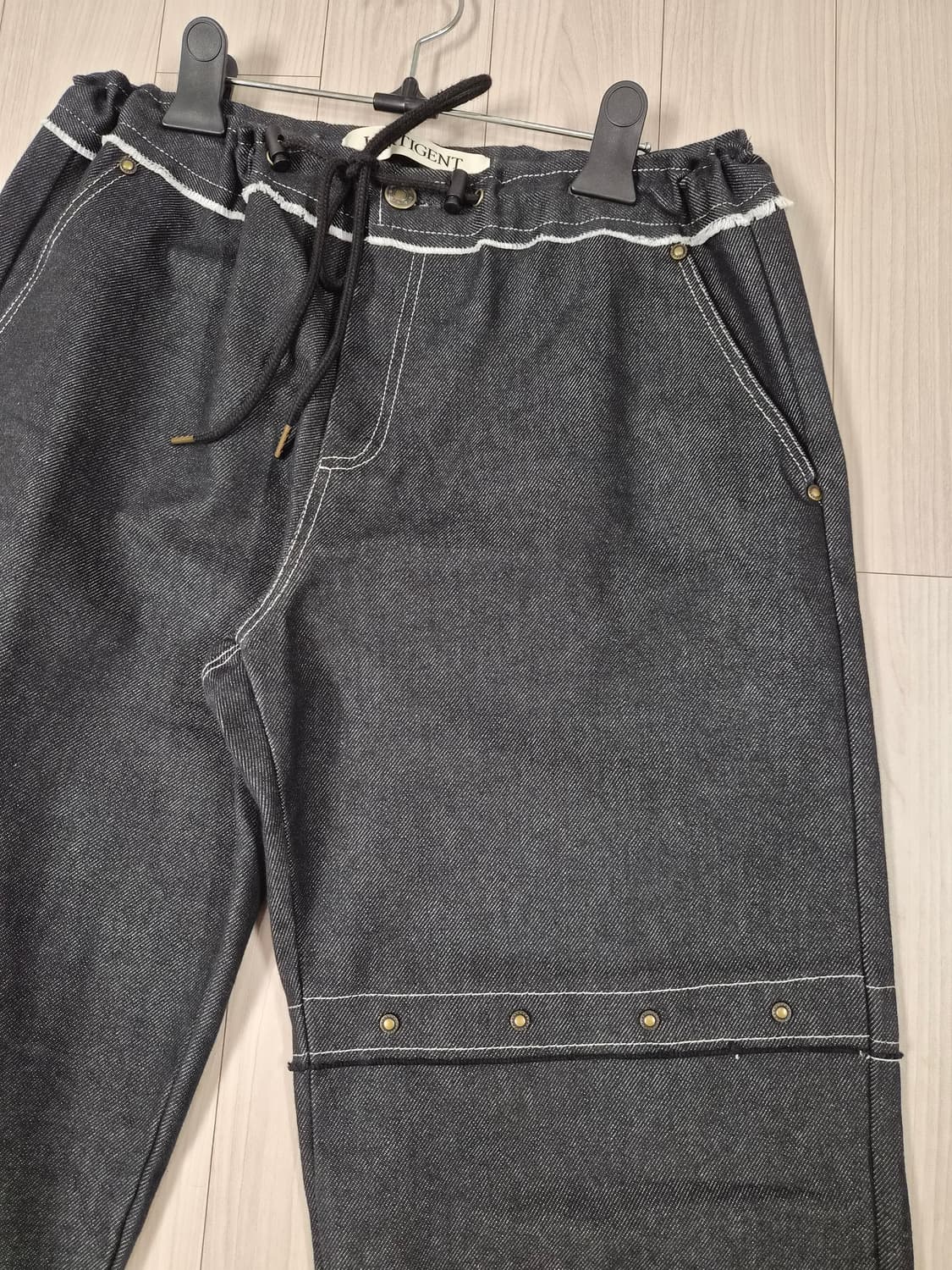 새상품 라티젠(LARTIGENT) 유니크 리벳 디테일 와이드 데님 상품이미지4