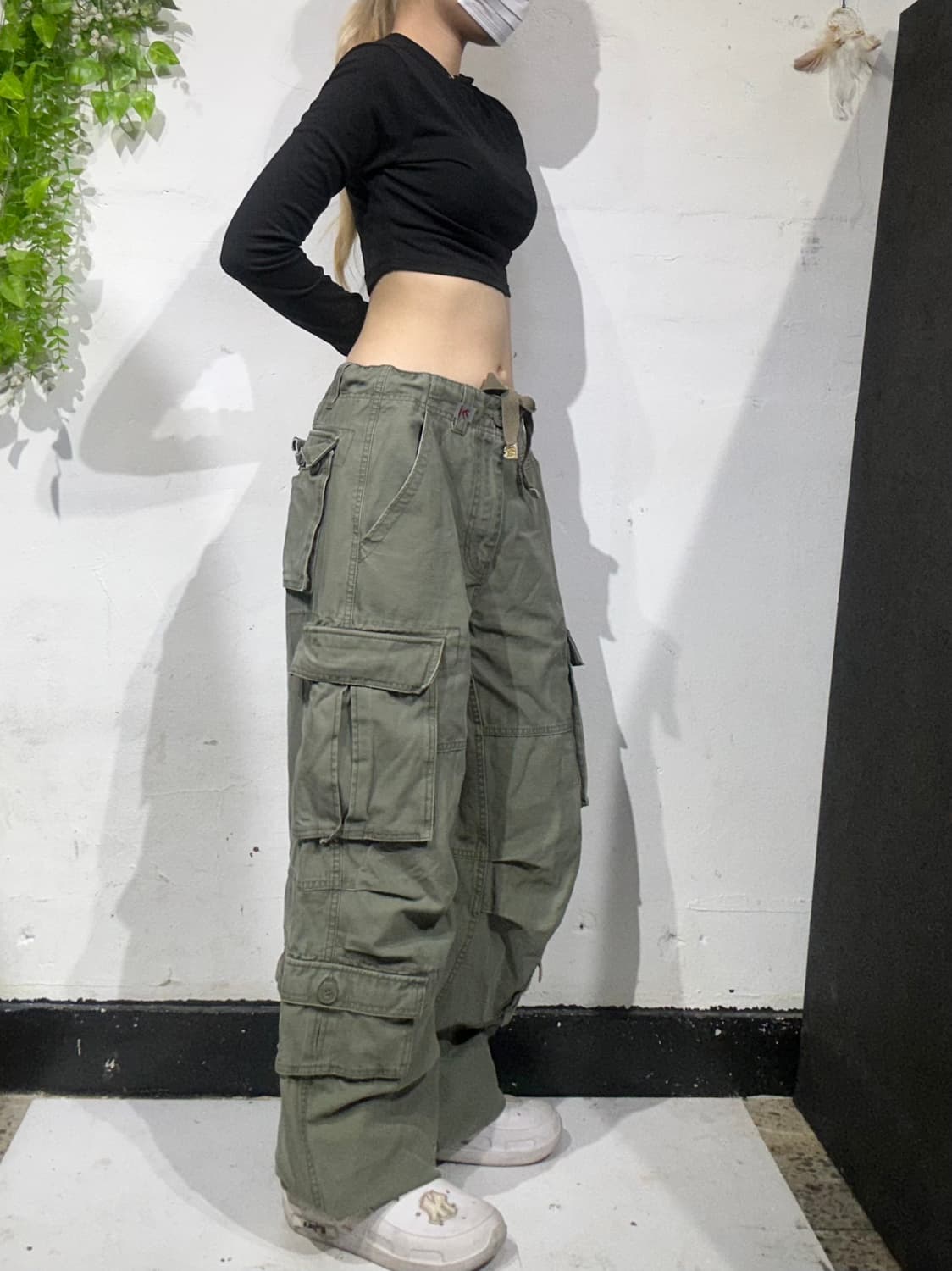 빈티지 카키 유틸리티 멀티 포켓 와이드 카고 팬츠  상품이미지1