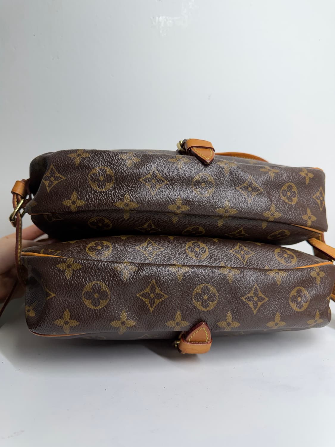 [정품] 루이비통 소뮤르 PM 크로스백 상품이미지5