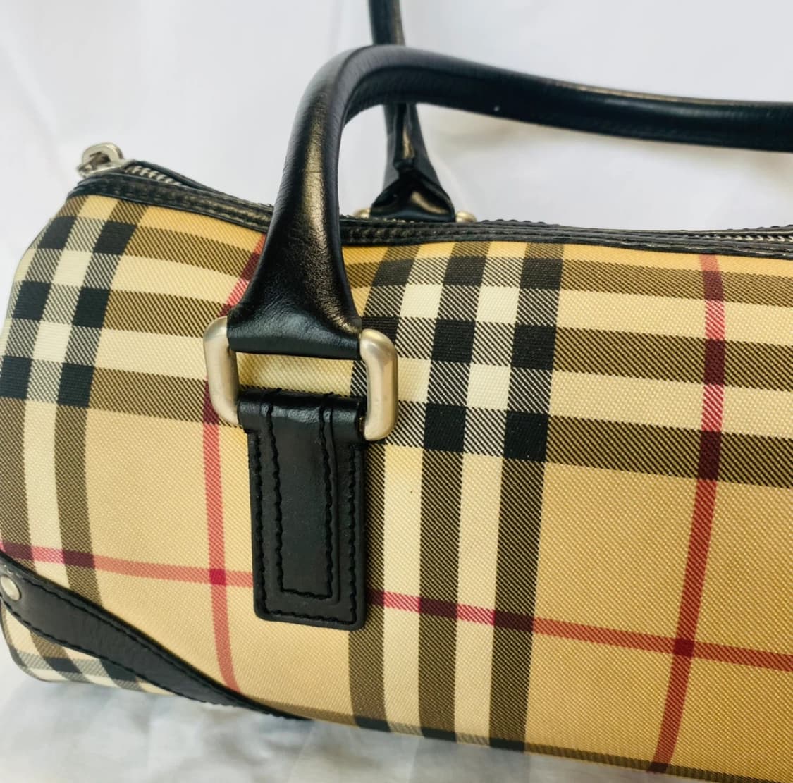 버버리 노바체크 원통백 상품이미지7