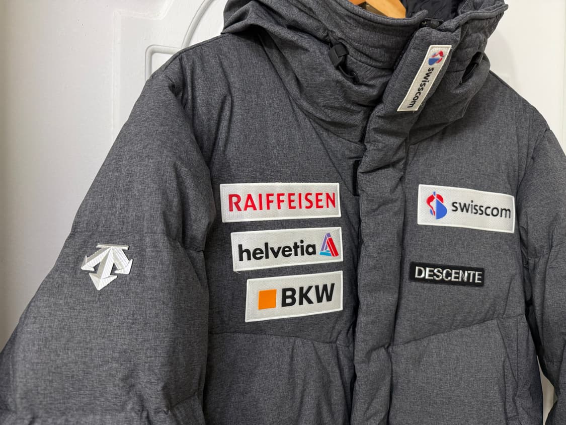 105사이즈 남성 데상트 스위스 아우디 패딩 상품이미지2