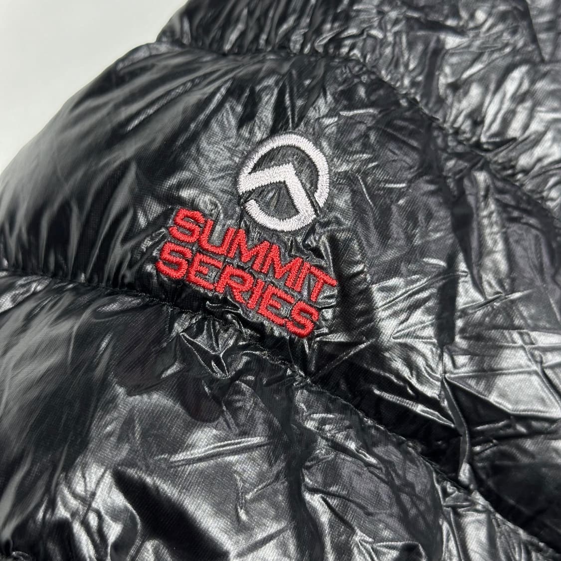 노스페이스 유광 블랙 경량패딩 점퍼 (XS 여성추천) 상품이미지5